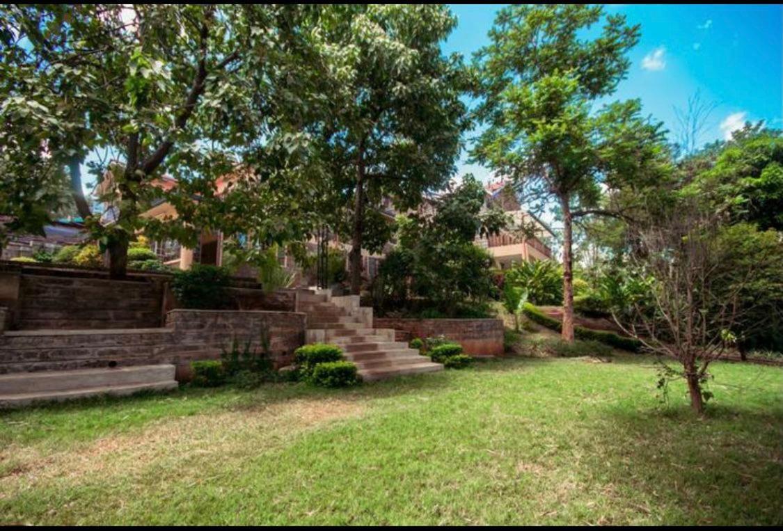 Riverfront Gardens Bed & Breakfast Mjini Exterior foto